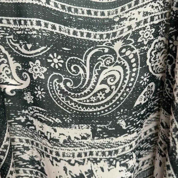 LuLaRoe | Monroe Paisley Boho Aztec Southwestern Print Fringe Kimono Size L - Picture 3 of 5